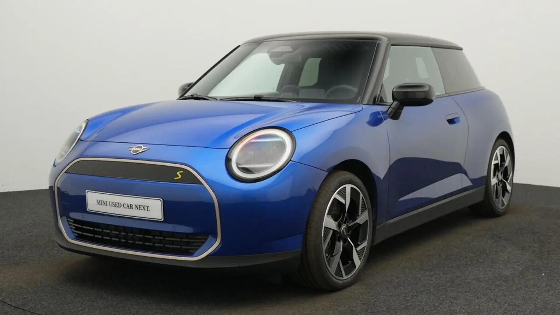 MINI Cooper SE Favoured Trim Bleu - 1