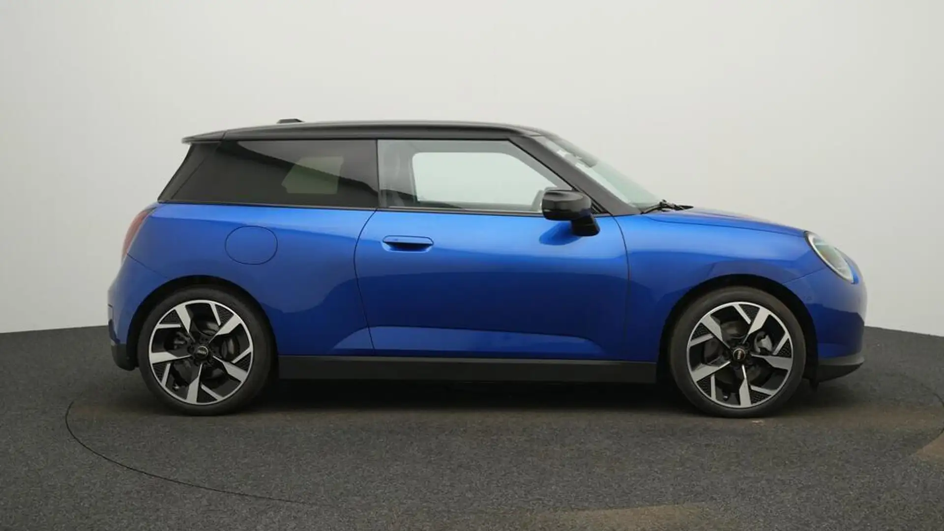 MINI Cooper SE Favoured Trim Bleu - 2