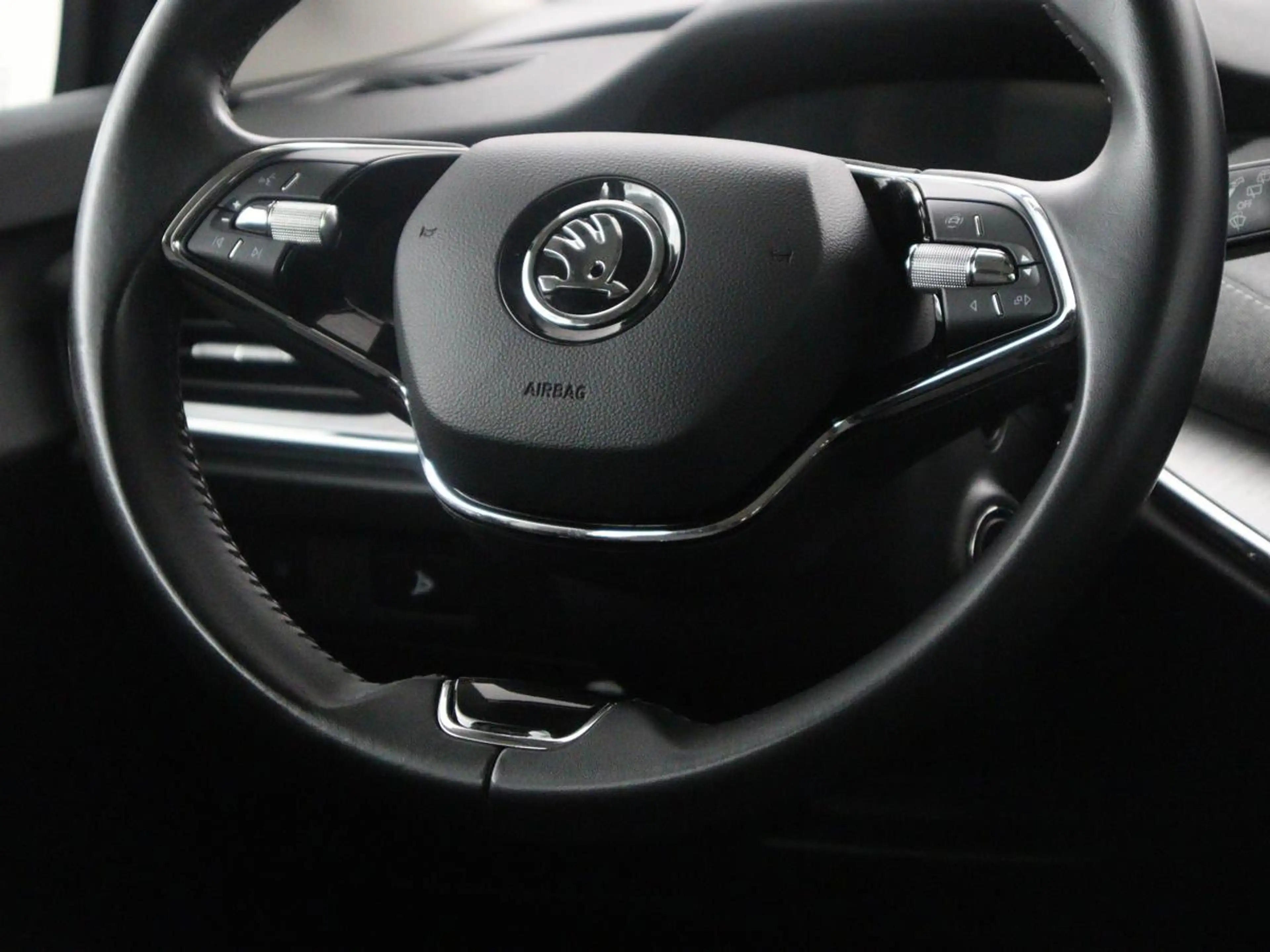 Skoda Enyaq iV 60 | SOH 93,0% | Half leder | Cruise control | — photo 10