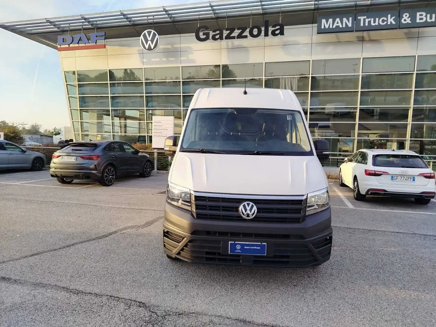 Volkswagen Crafter 30 2.0 TDI 140CV L3H3 Business Bianco - 2