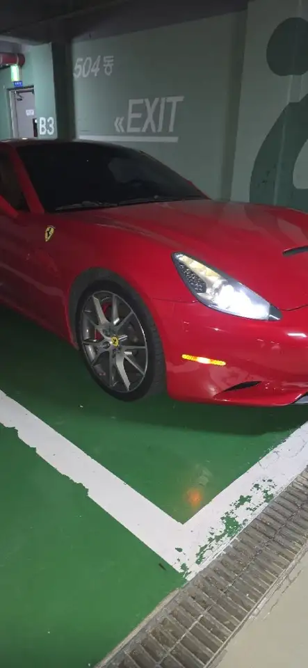 Ferrari California