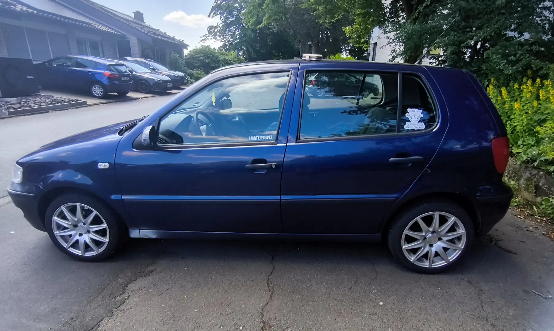 Volkswagen Polo - 2