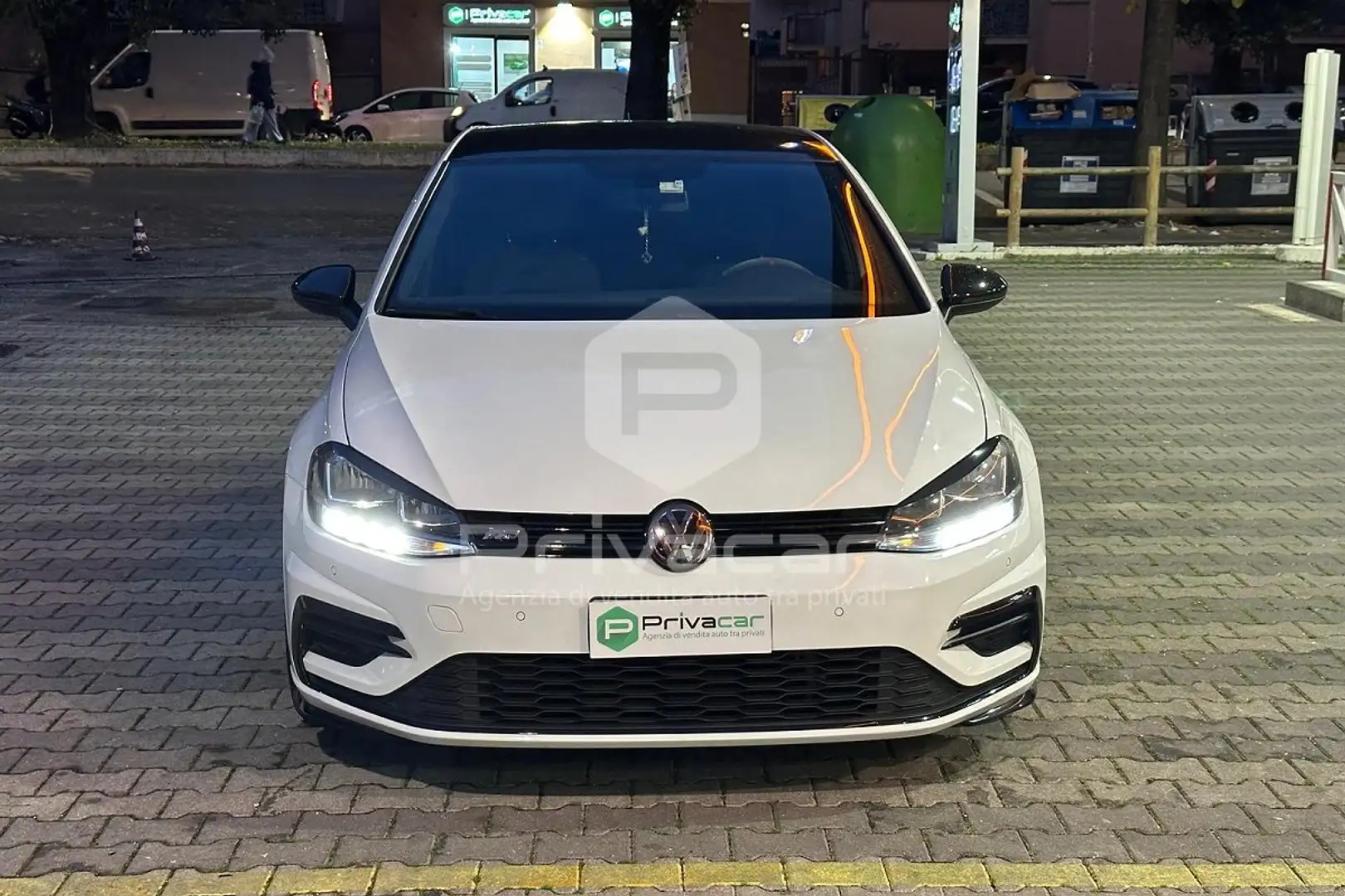 Volkswagen Golf Golf 1.0 TSI 115 CV 5p. Trendline BlueMotion Technology Weiß - 2