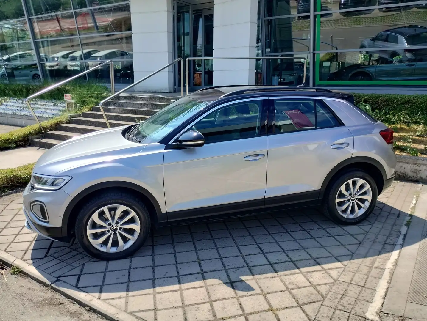 Volkswagen T-Roc T-Roc 2022 1.0 tsi Life 110cv Argento - 2