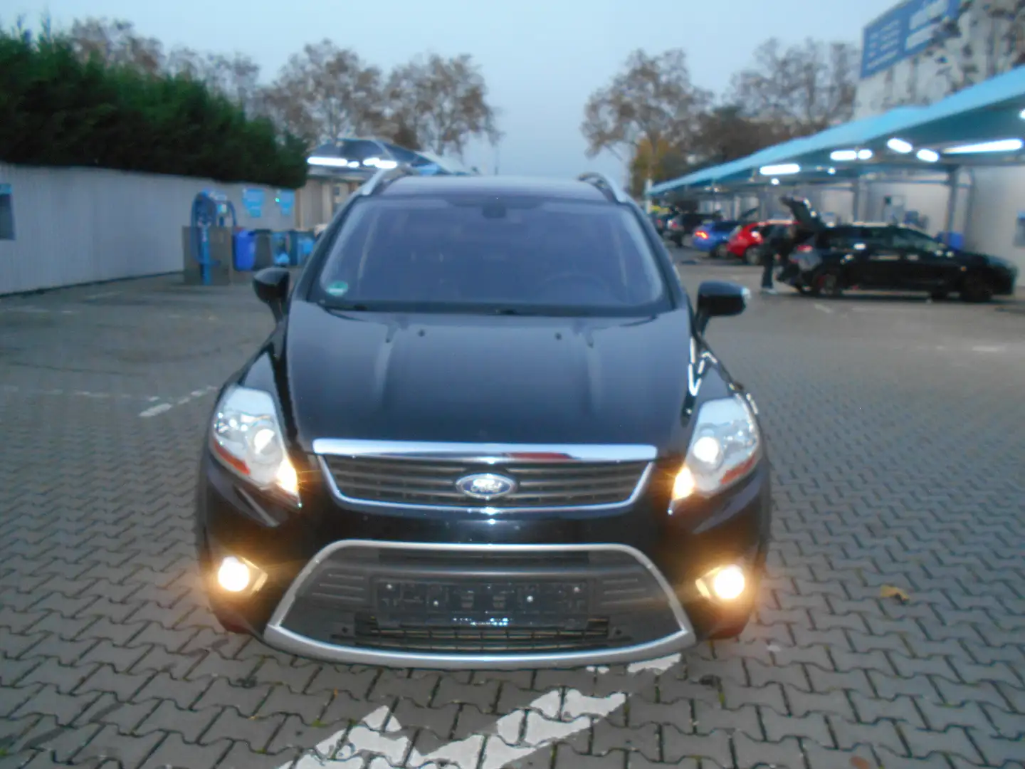 Ford Kuga Titanium/KLIMA/VOLLEDER/ NAVI Schwarz - 1