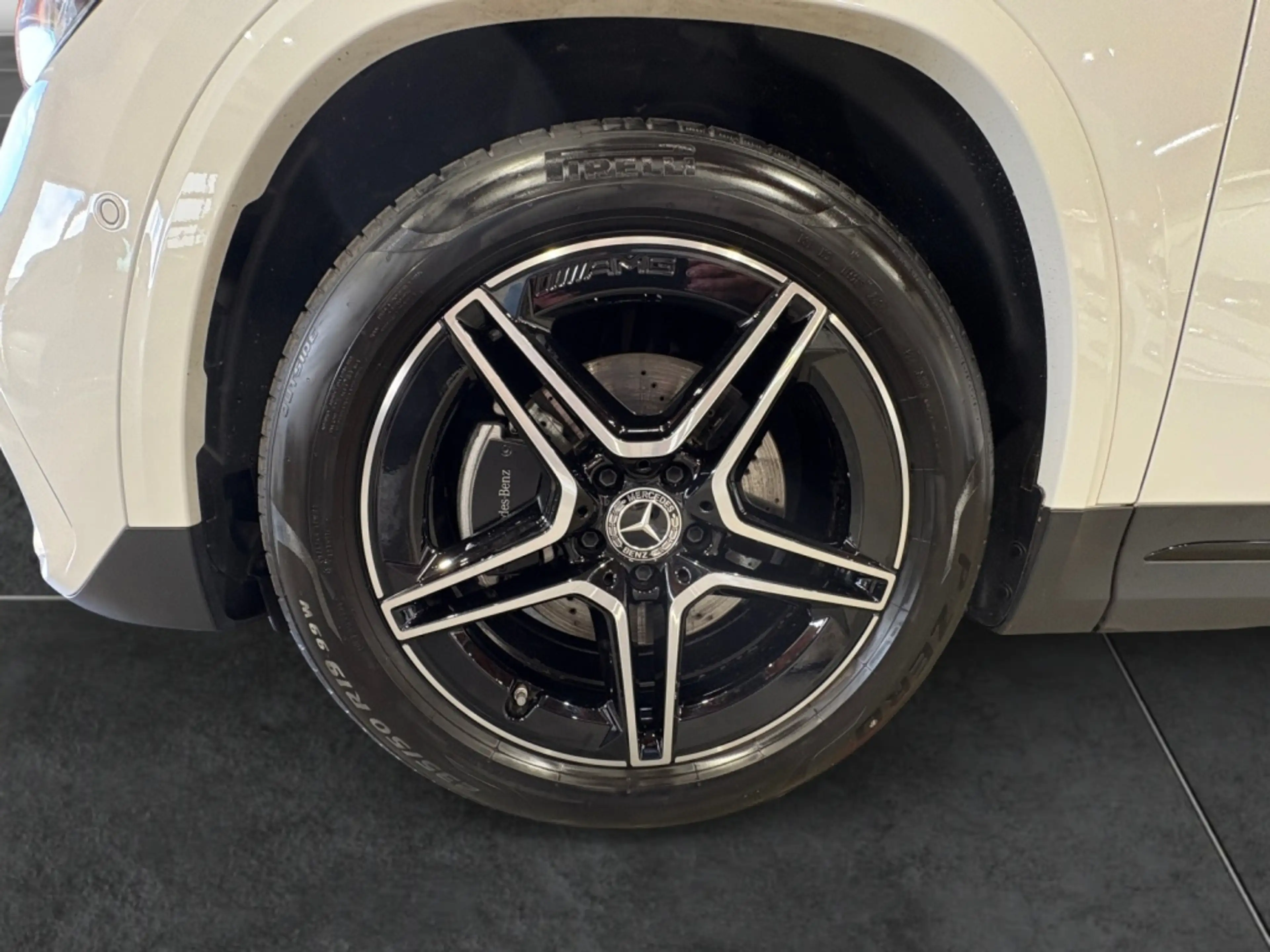 Mercedes-Benz GLA 220 d 4MATIC AMG|MBEAM|NIGHT|AMBIENTE|MBUX — photo 15