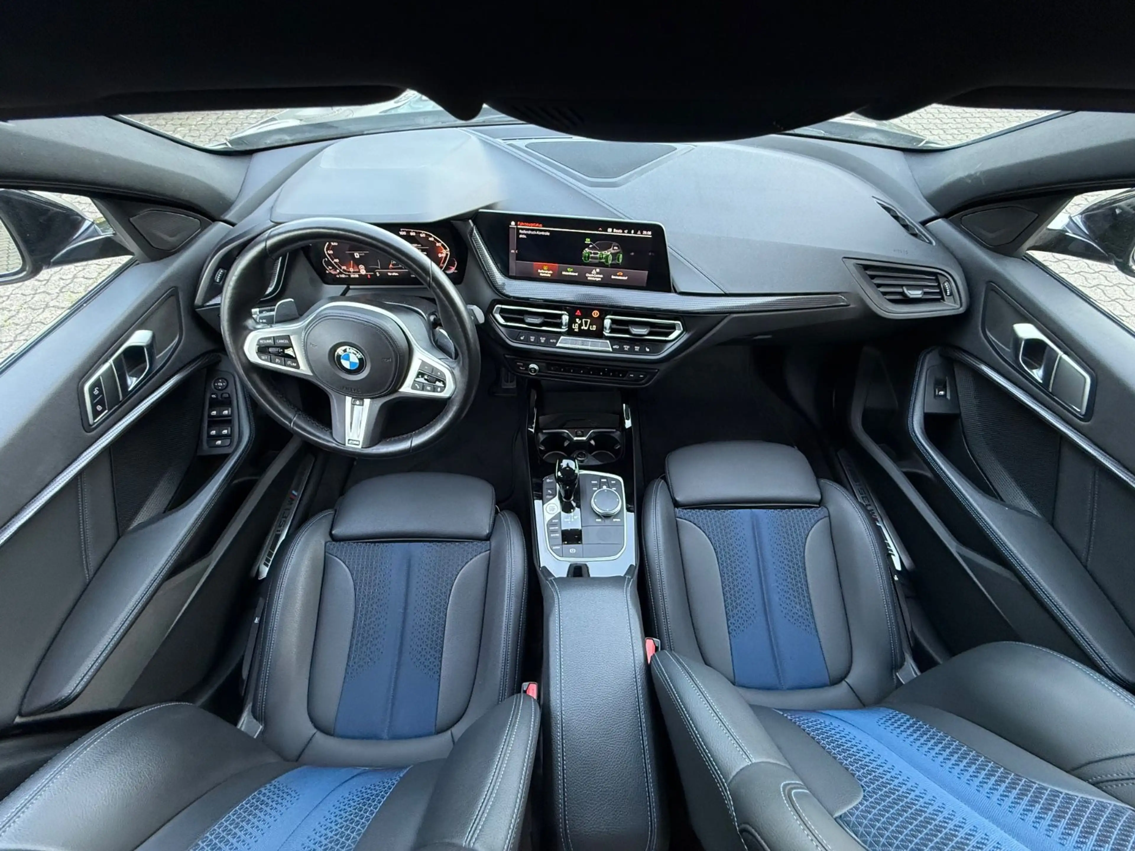 BMW 135 i xDrive*NAVI*LED*EU6dT* — photo 9