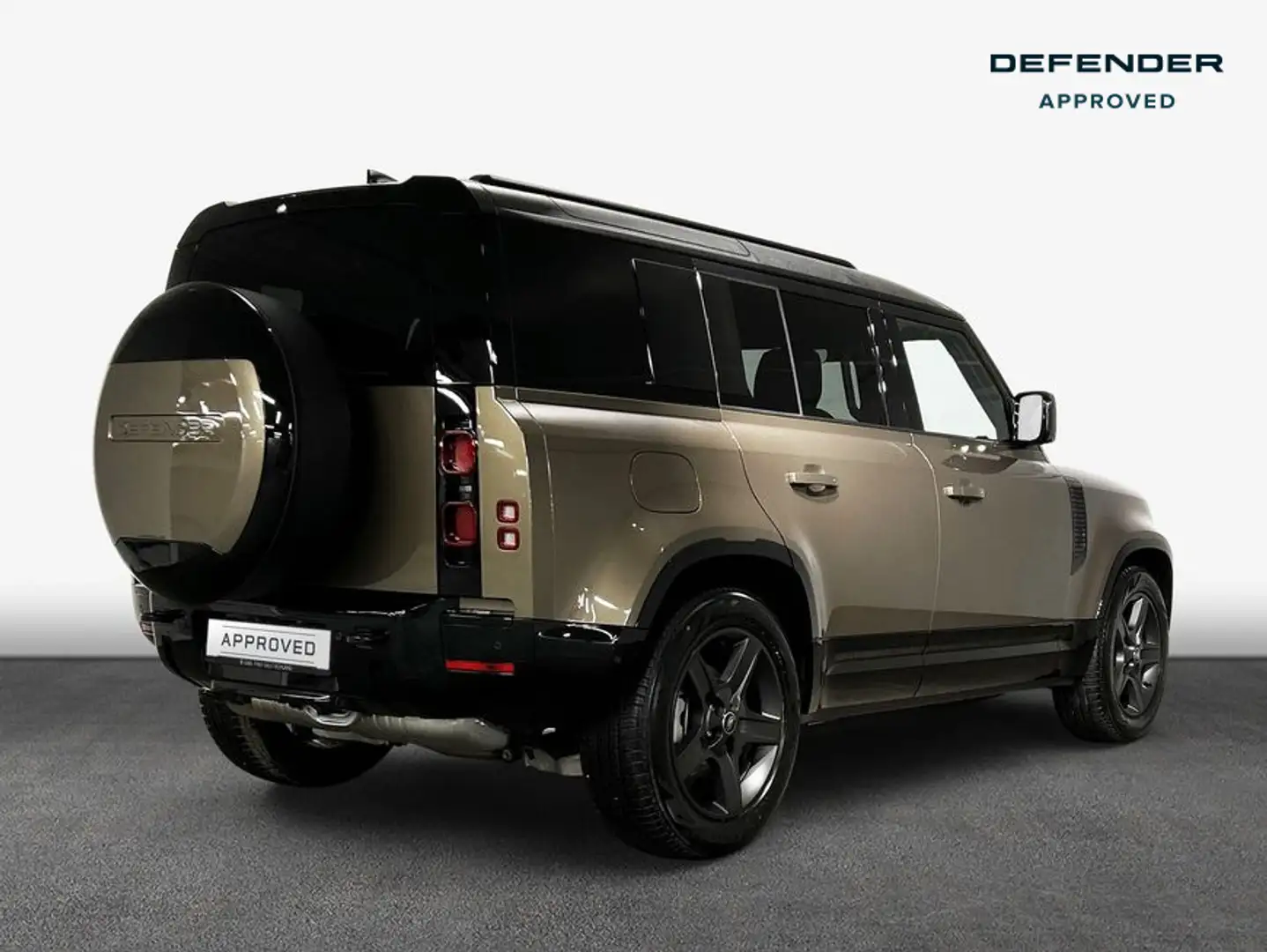 Land Rover Defender 110 D250 X-Dynamic SE Bruin - 2