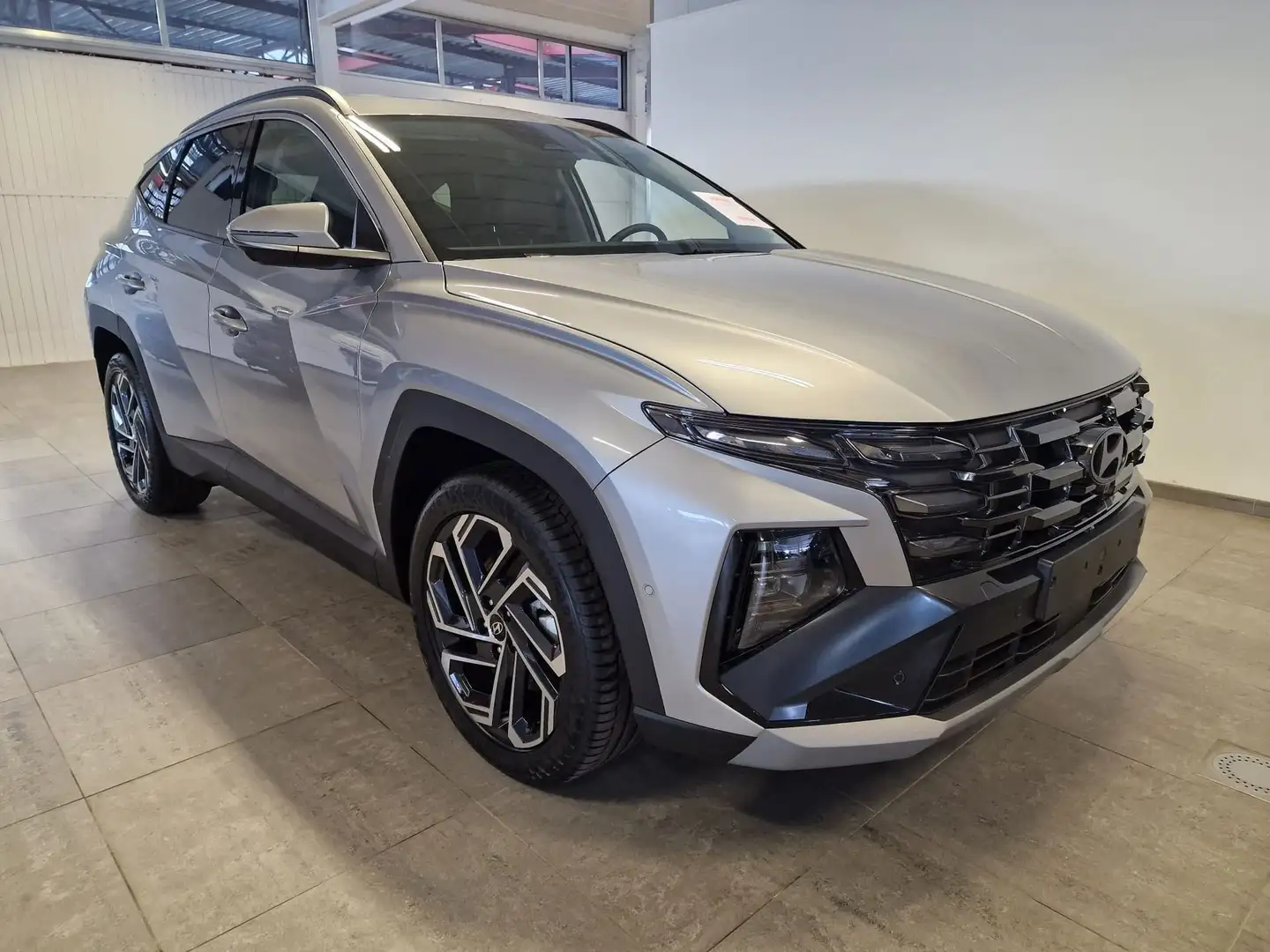 Hyundai TUCSON NIEUW! - SHINE Automaat, Leder, Navi, Carplay,.. Argent - 1