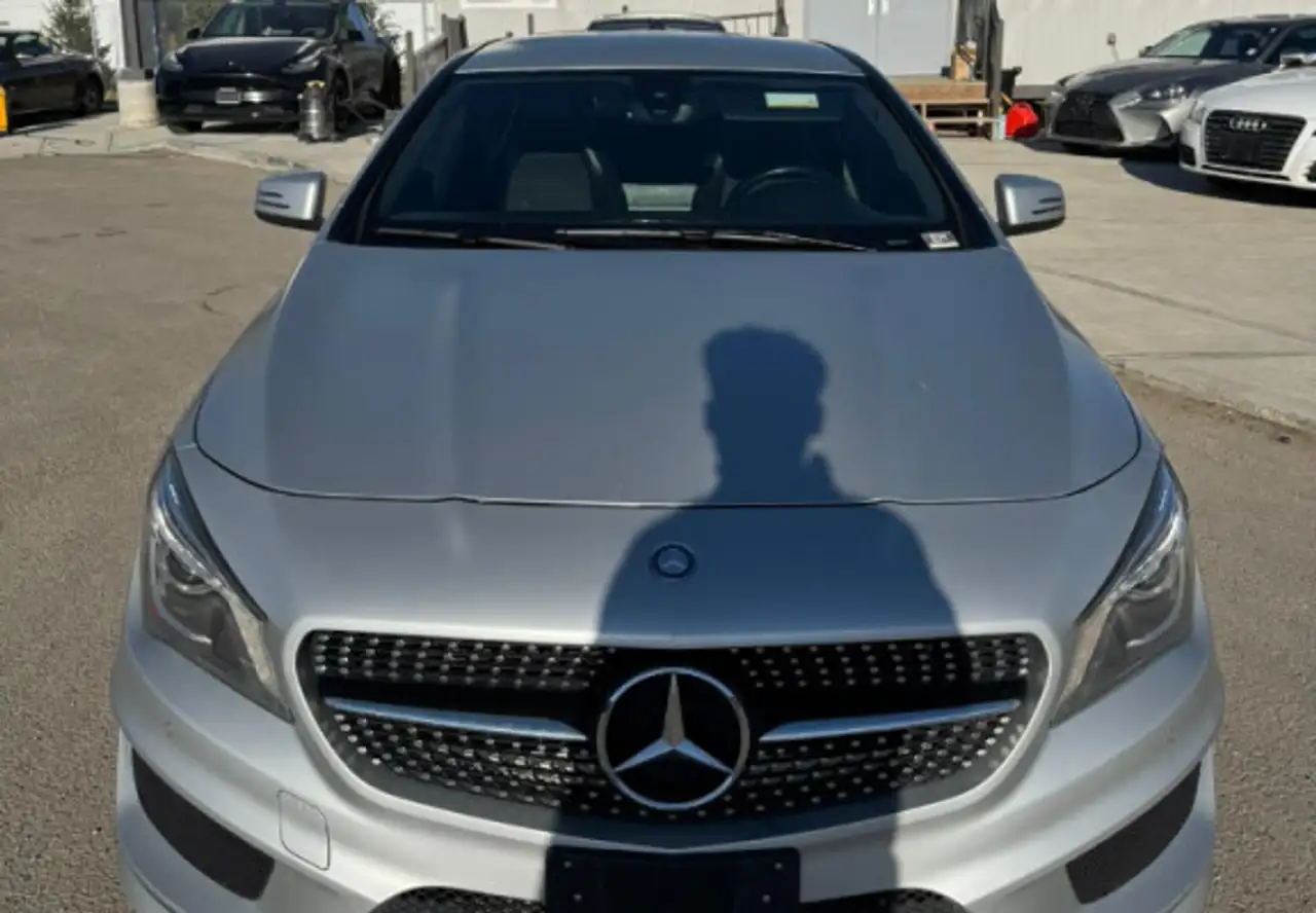 Mercedes-Benz CLA снимка Mercedes-Benz CLA