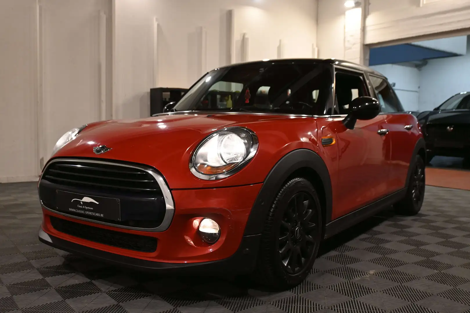 MINI Cooper 1.5i 5 PORTES / 5 DEUREN / GPS NAVI / CUIR / PDC Rouge - 2