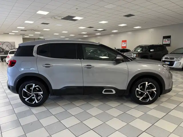 Citroen C5 Aircross view 9