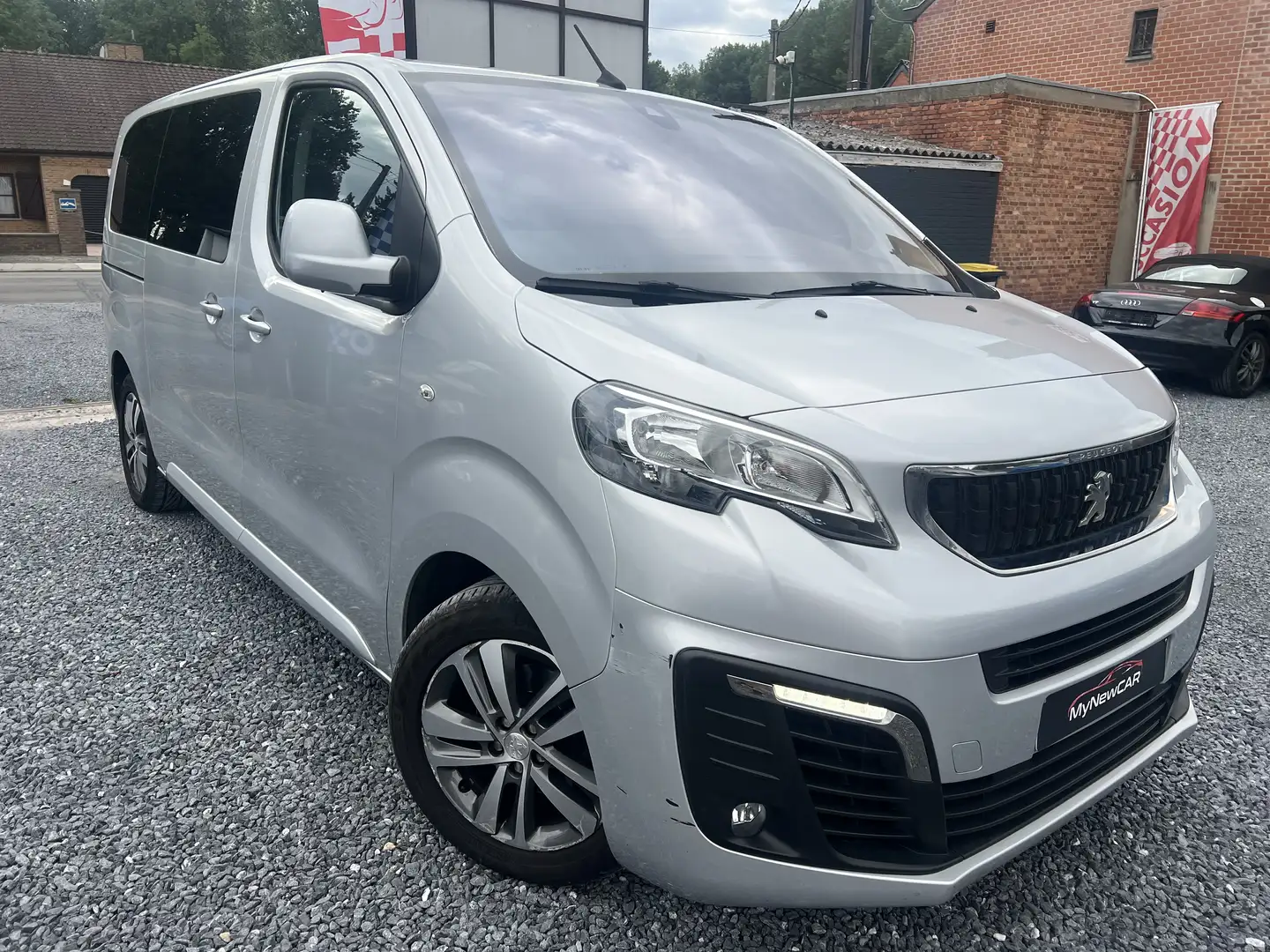 Peugeot Traveller 2.0 BlueHDi L2 Standard Business VIP S&S - 2