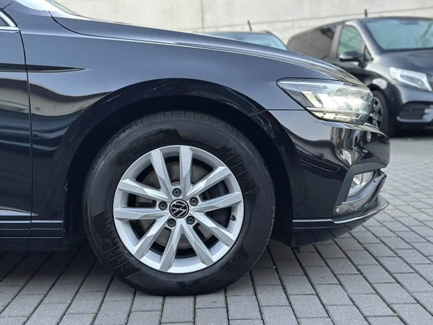 Volkswagen Passat Variant BUSINESS 2.0 TDI ACC RCAM LED SHZ Noir - 2
