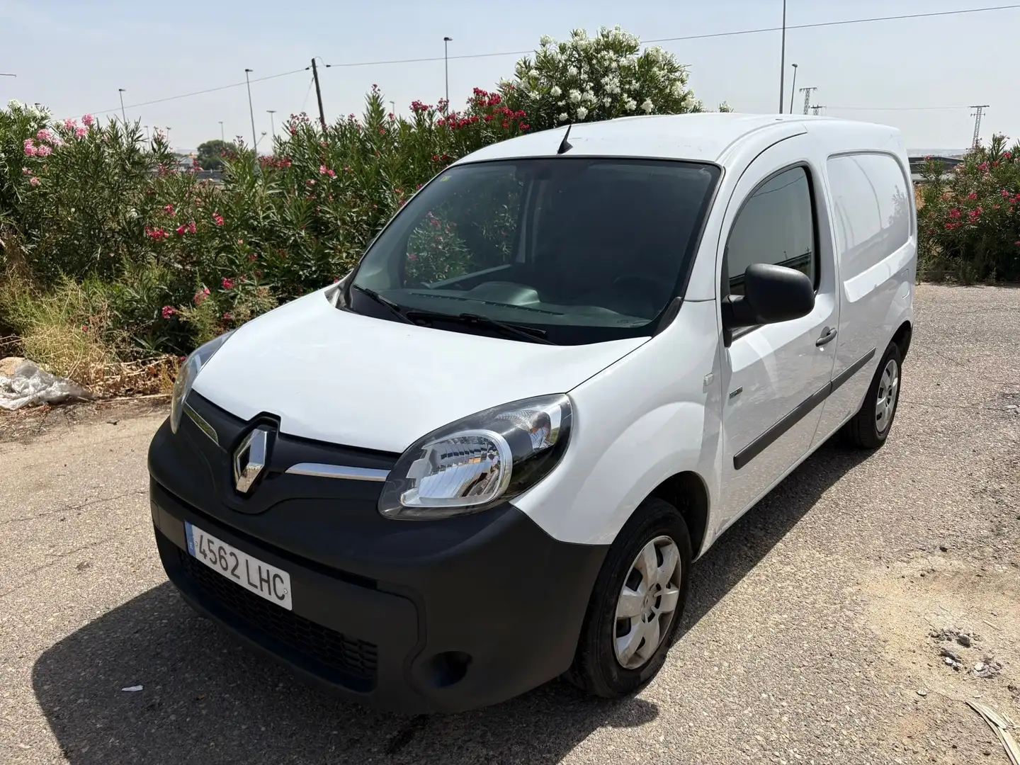 Renault Kangoo Z.E. Kangoo Z.E. Furgón Flexi Белый - 1