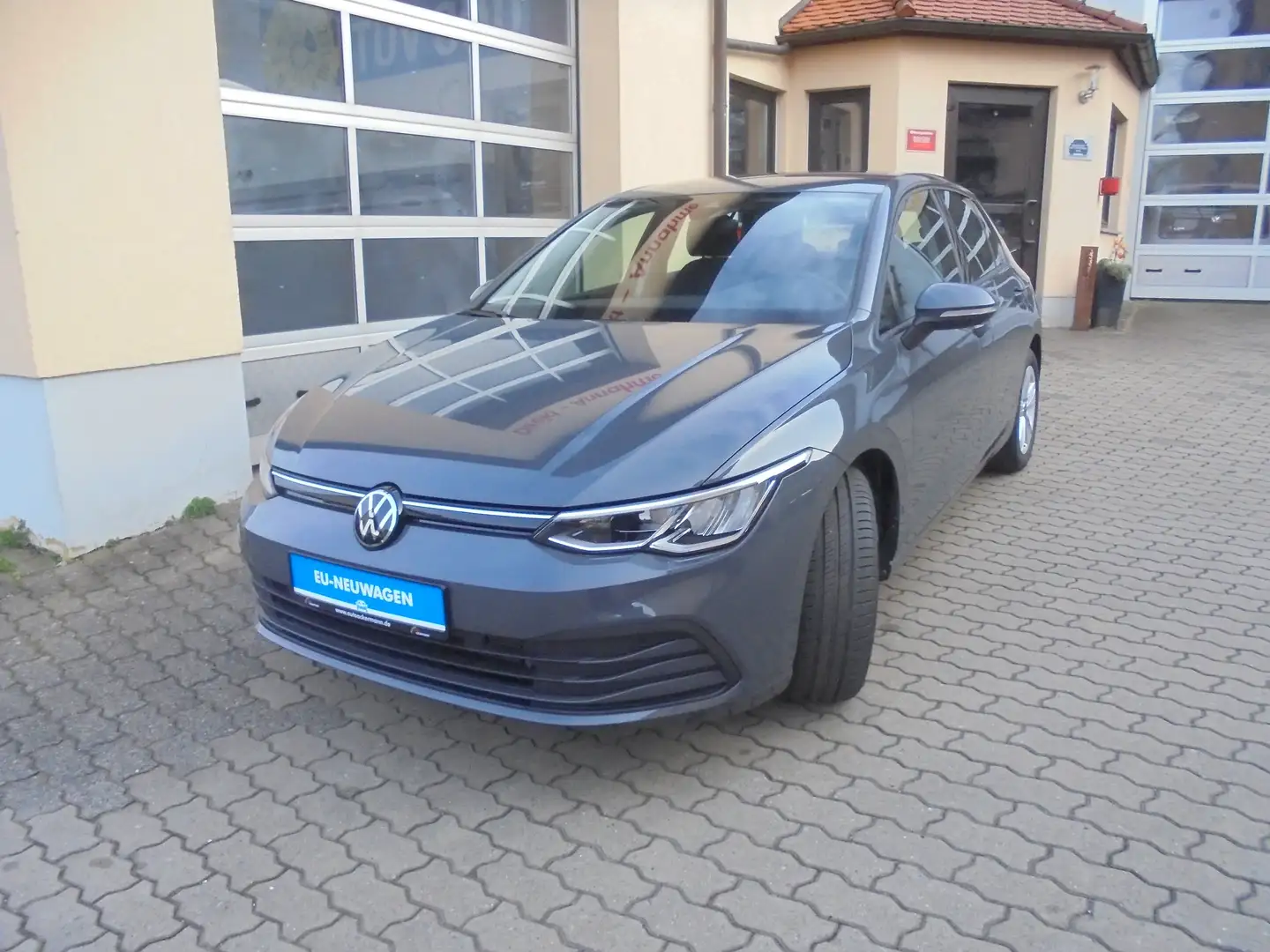 Volkswagen Golf 1.5 TSI  Life LED Navi+Internetpaket Grigio - 1