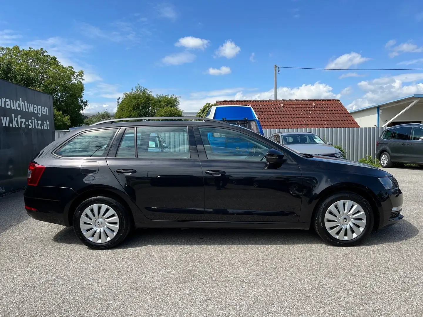 Skoda Octavia Combi 2,0 TDI DSG Noir - 2