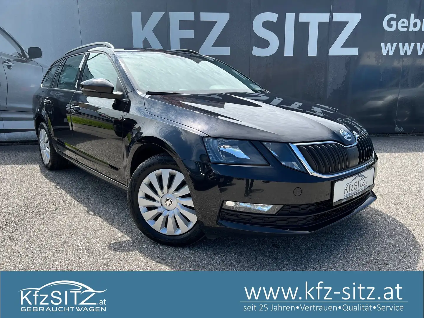Skoda Octavia Combi 2,0 TDI DSG Noir - 1
