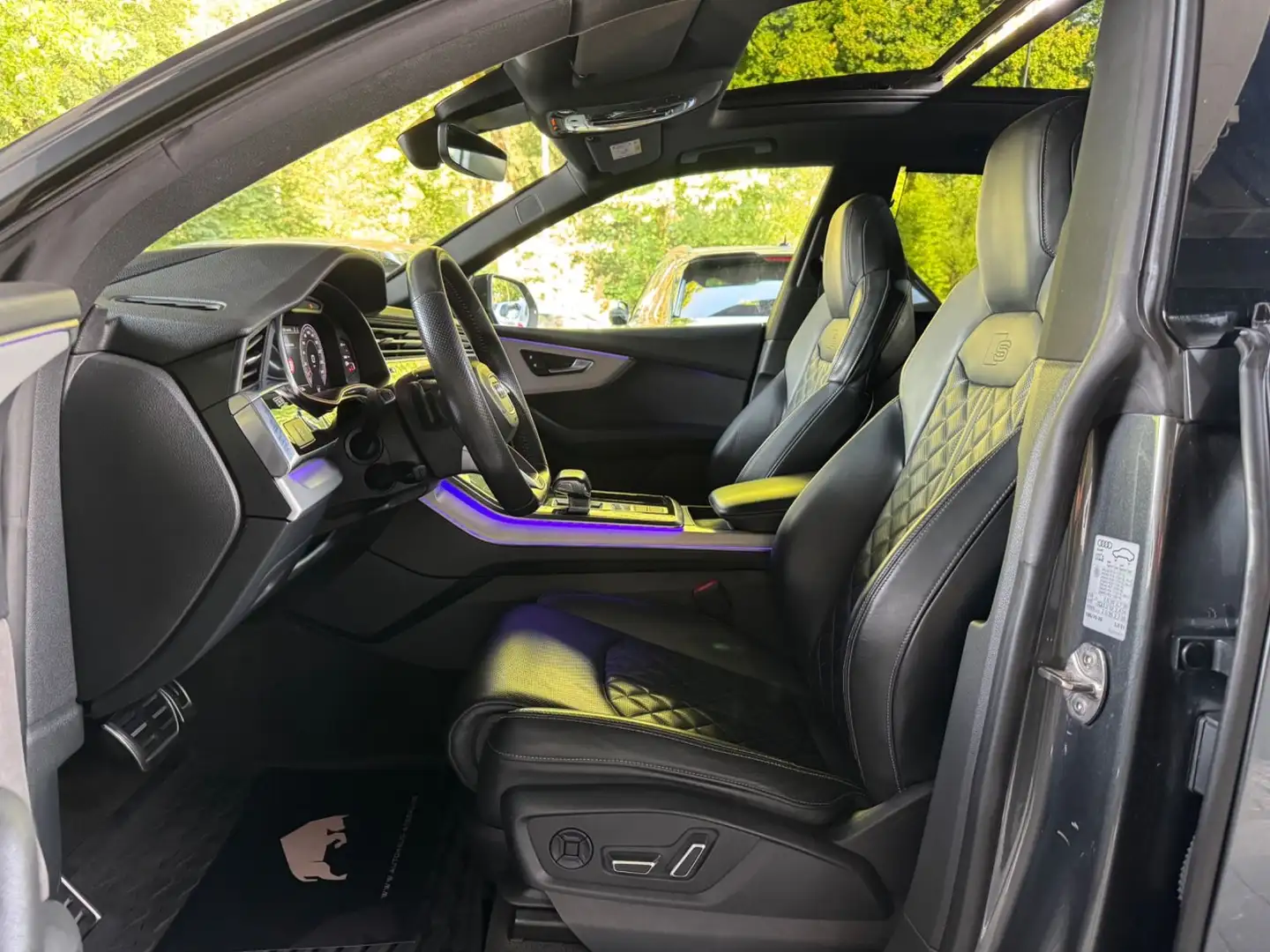 Audi Q8 50 TDI qu.S LINE/MATRIX/PANO/LUFT/22"/AHK/STH Grau - 2