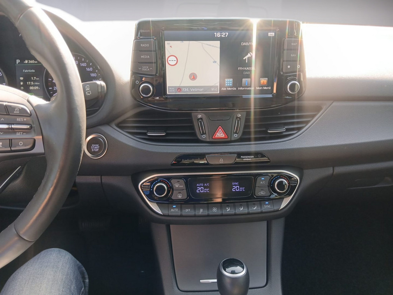 Hyundai i30 cw 1.4 Premium KAMERA NAVI ACC LED PANO — photo 10