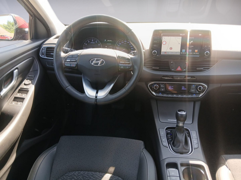 Hyundai i30 cw 1.4 Premium KAMERA NAVI ACC LED PANO — photo 11