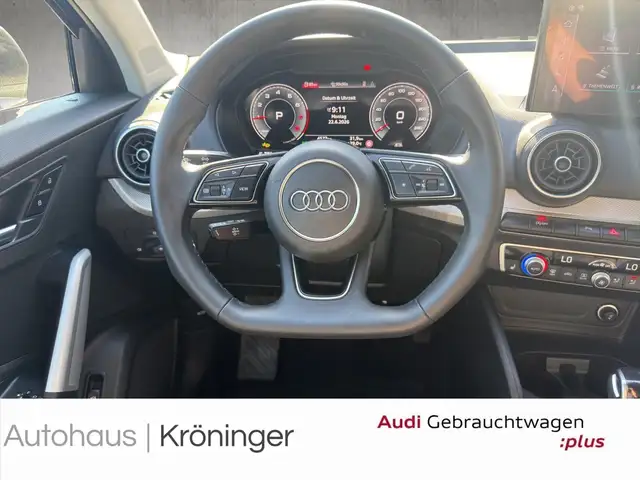 Audi Q2 view 11
