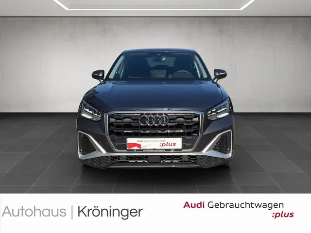 Audi Q2 view 5