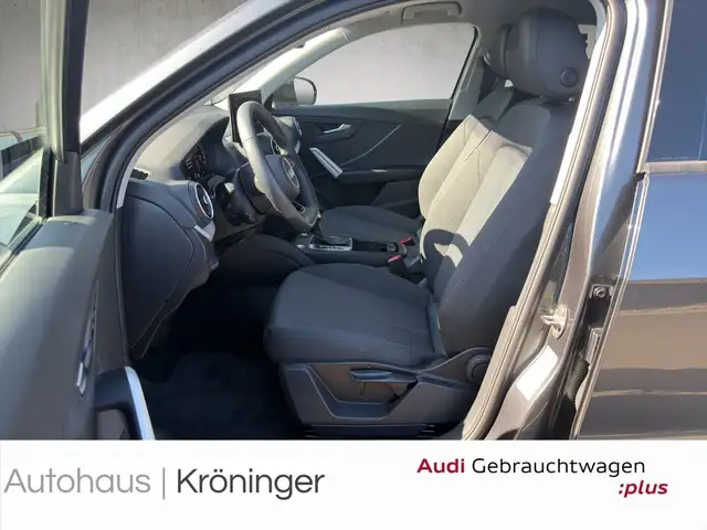 Audi Q2 view 7