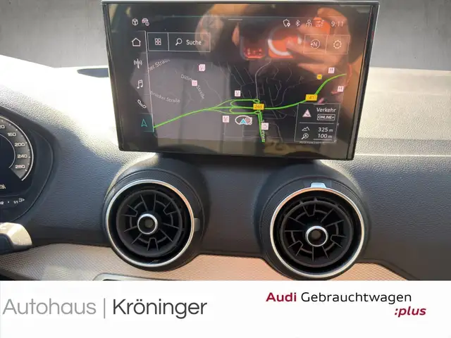 Audi Q2 view 15