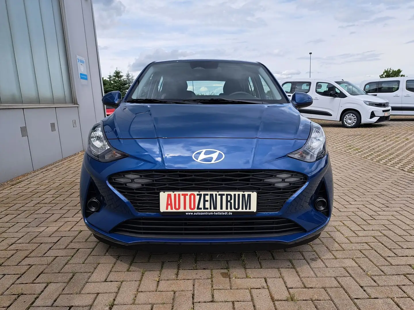 Hyundai i10 1.0 MODELL 2025 NAVI WINTERPAKET KAMERA DAB Blau - 2