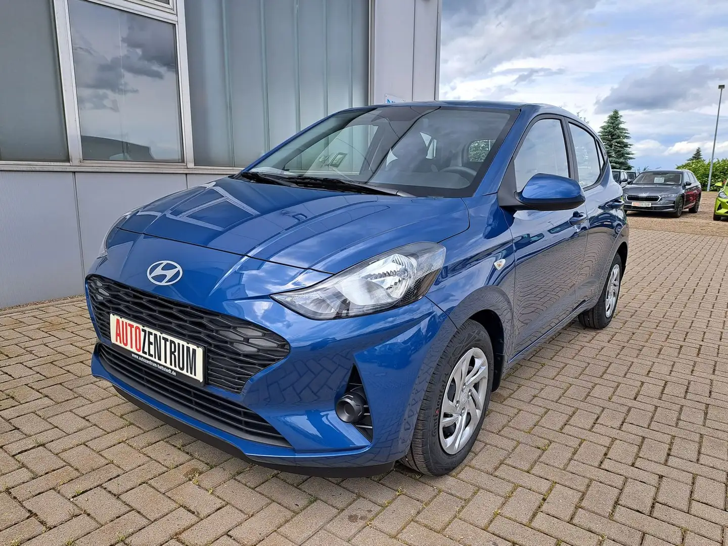 Hyundai i10 1.0 MODELL 2025 NAVI WINTERPAKET KAMERA DAB Blau - 1