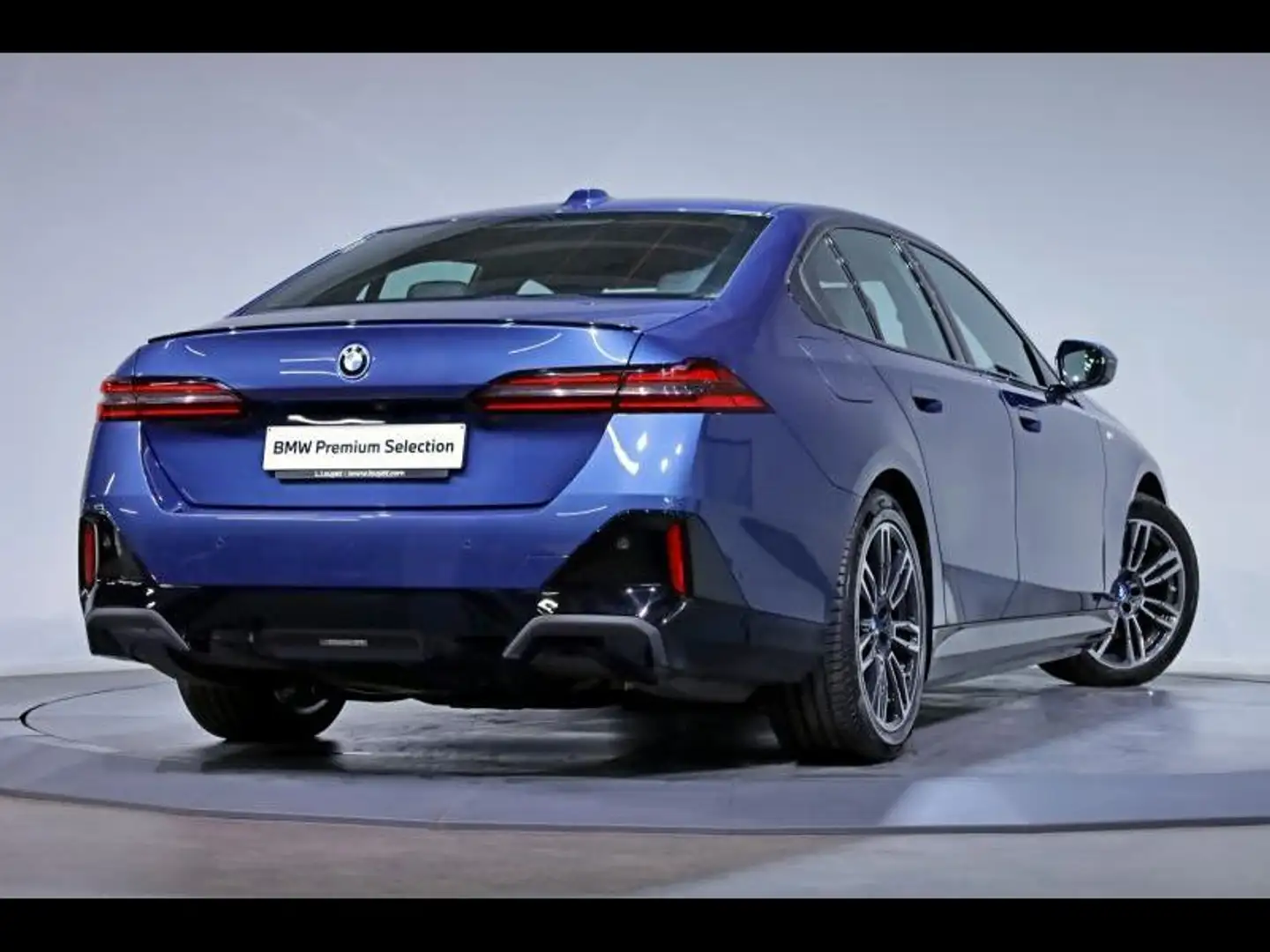 BMW i5 eDrive40 Berline Kit M Sport Bleu - 2