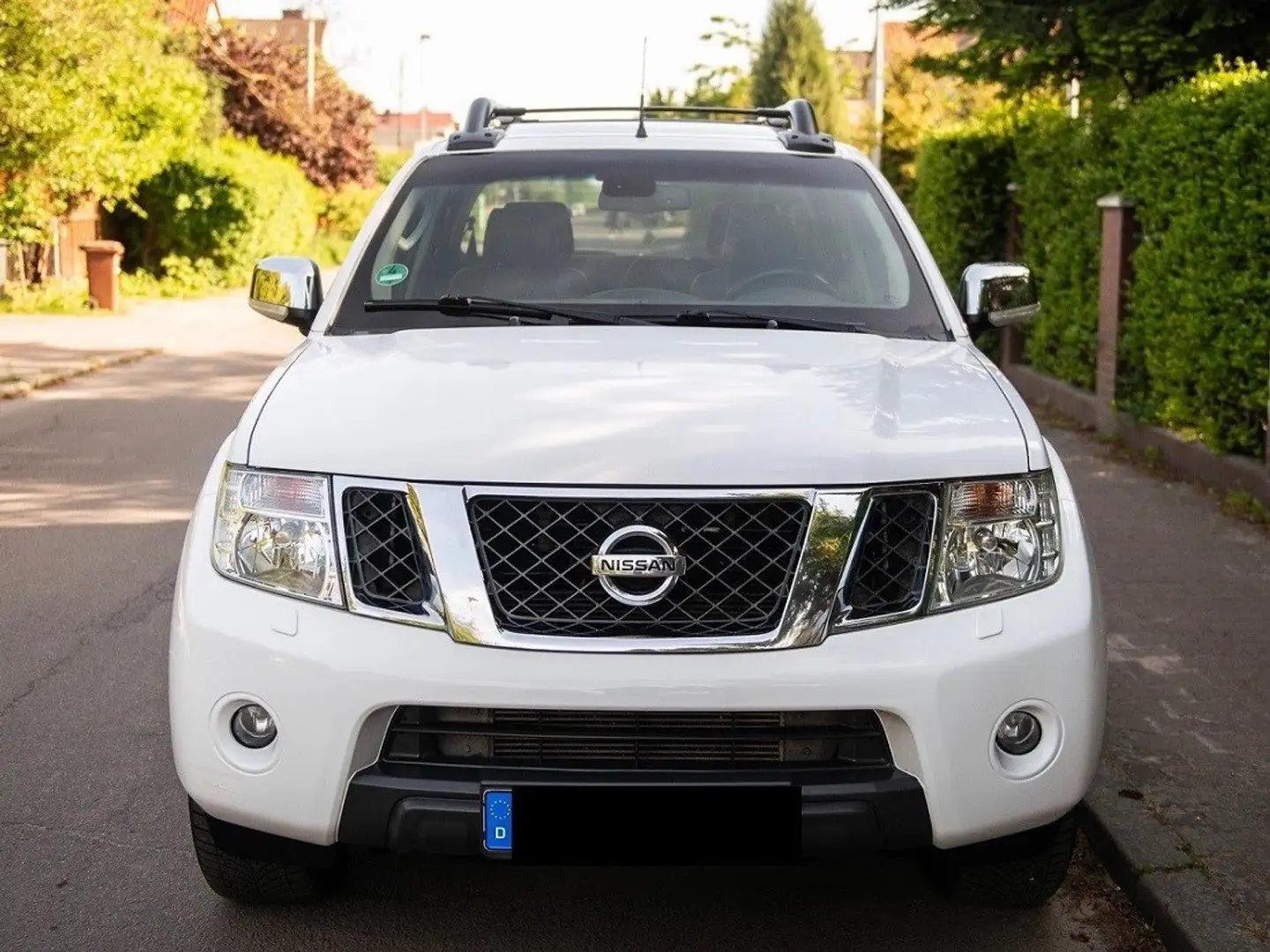 Nissan Navara Navara Autm.LE Weiß - 1