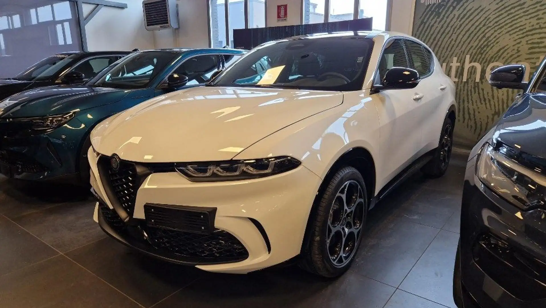 Alfa Romeo Tonale 1.6 diesel 130 CV TCT6 Sprint + Tetto apr. + 19' Bianco - 2