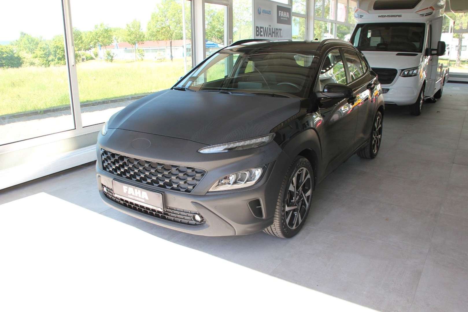 Hyundai Kona nuo 289 €/ mėn Benzinas 2021m. Kita Mechaninė