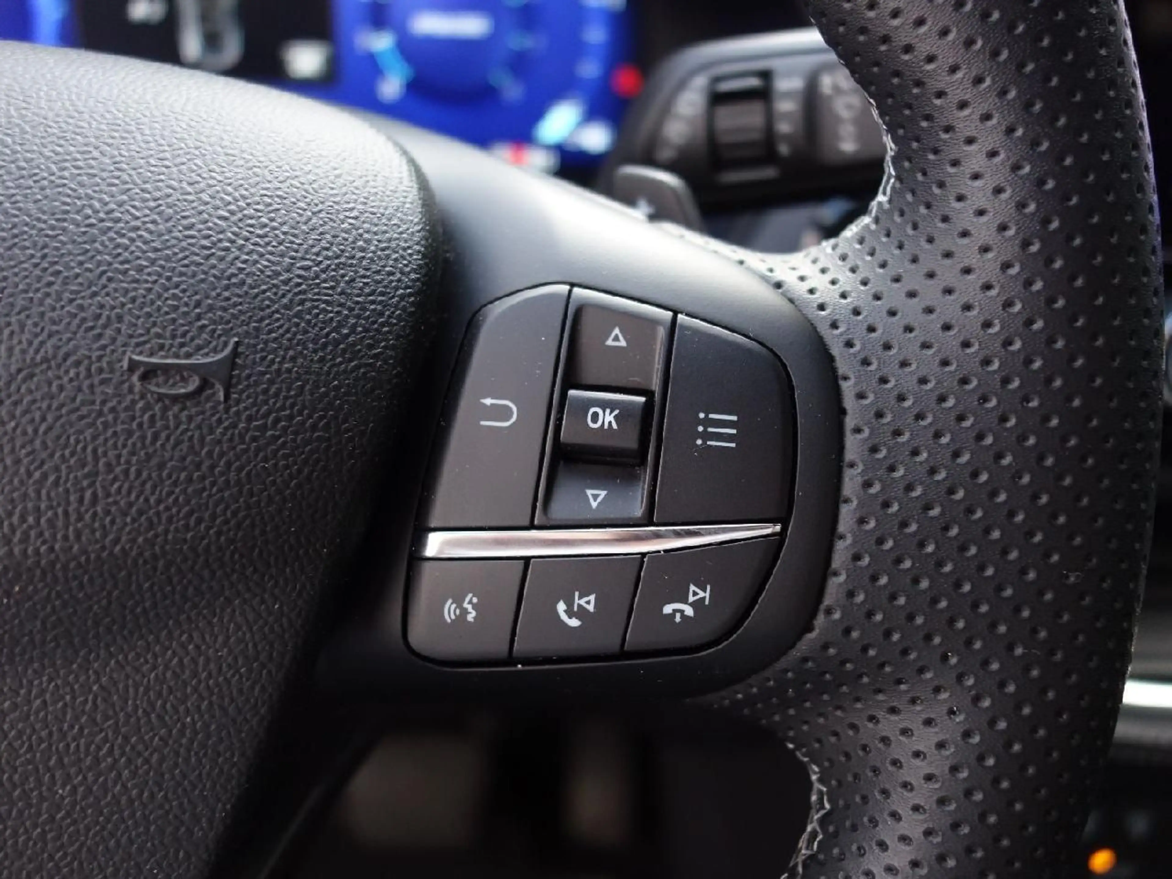 Ford Puma ST-Line Vignale Massage LED Navi SHZ — photo 19
