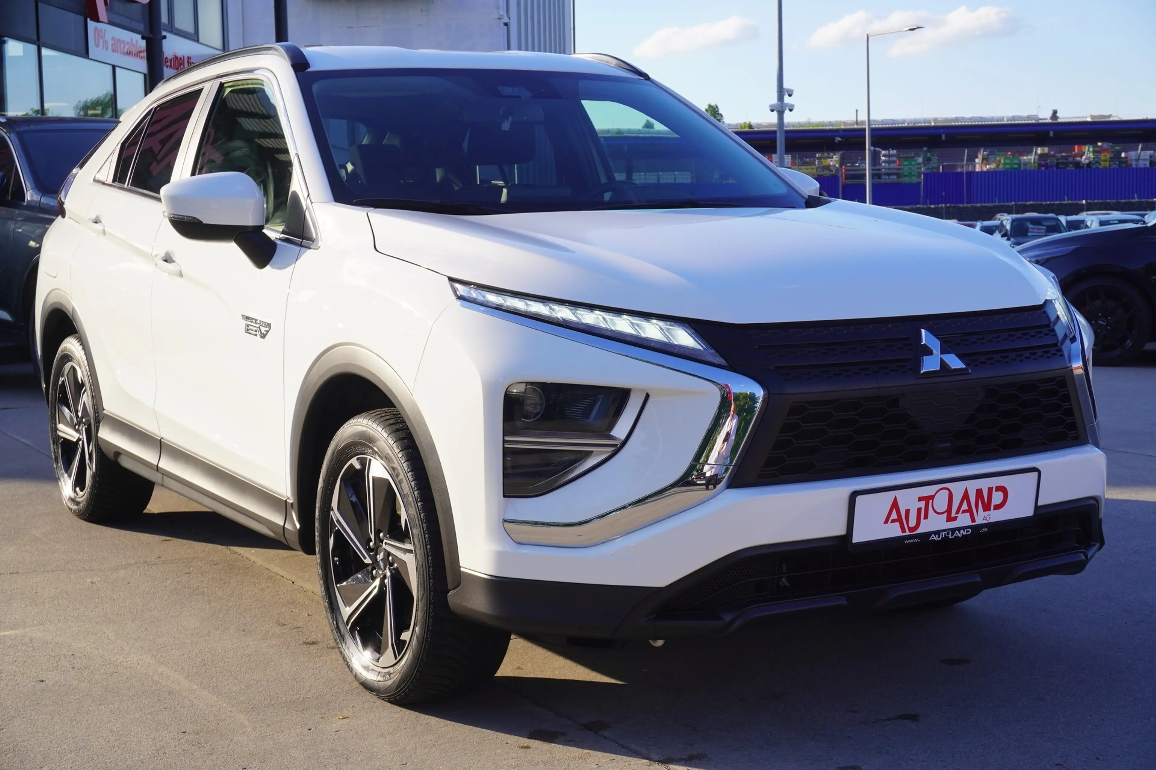 Mitsubishi Eclipse Cross 2.4 PHEV 4WD Klimaaut. Kamera DAB — photo 7