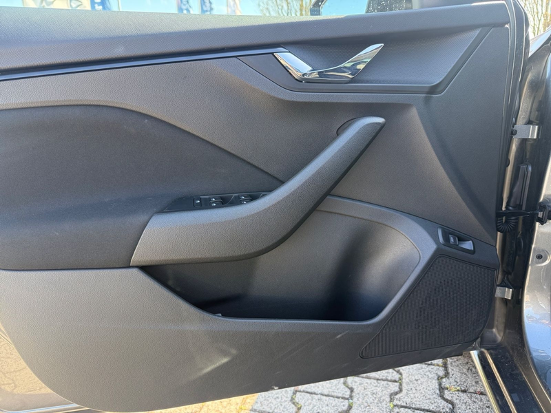 Skoda Scala TSI VirtualCockpit Matrix LED RFK Navi DAB — photo 13