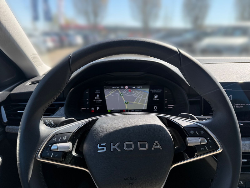 Skoda Scala TSI VirtualCockpit Matrix LED RFK Navi DAB — photo 15