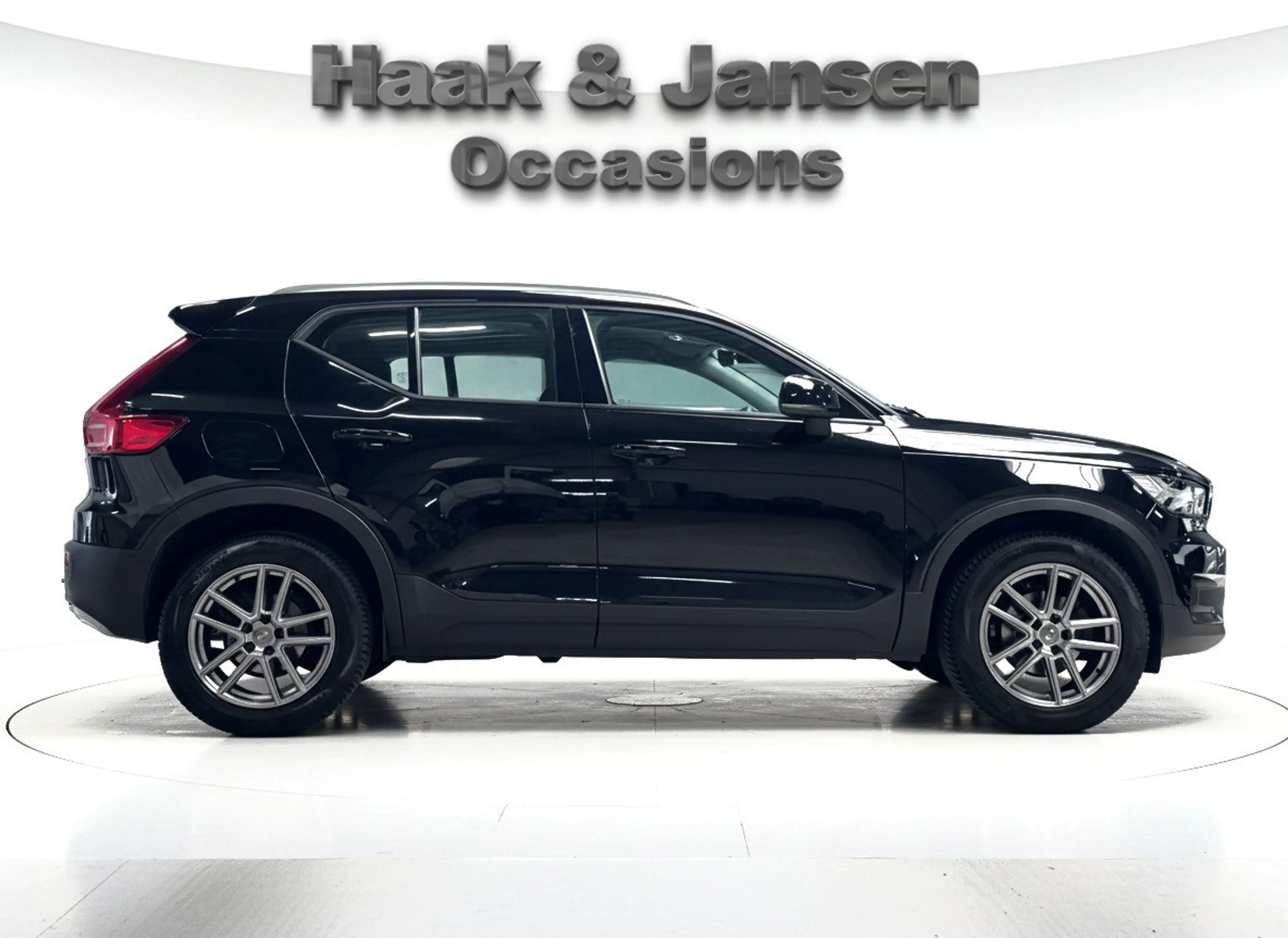 Volvo XC40 1.5 T3 Business Pro Keyless Camera Lane assist Ele — photo 8