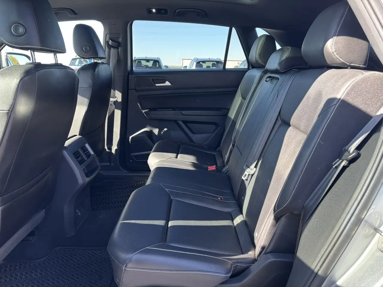 Volkswagen Atlas снимка Volkswagen Atlas