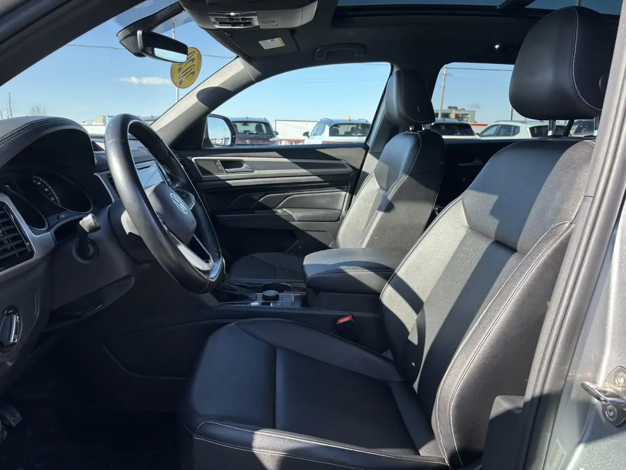 Volkswagen Atlas снимка Volkswagen Atlas