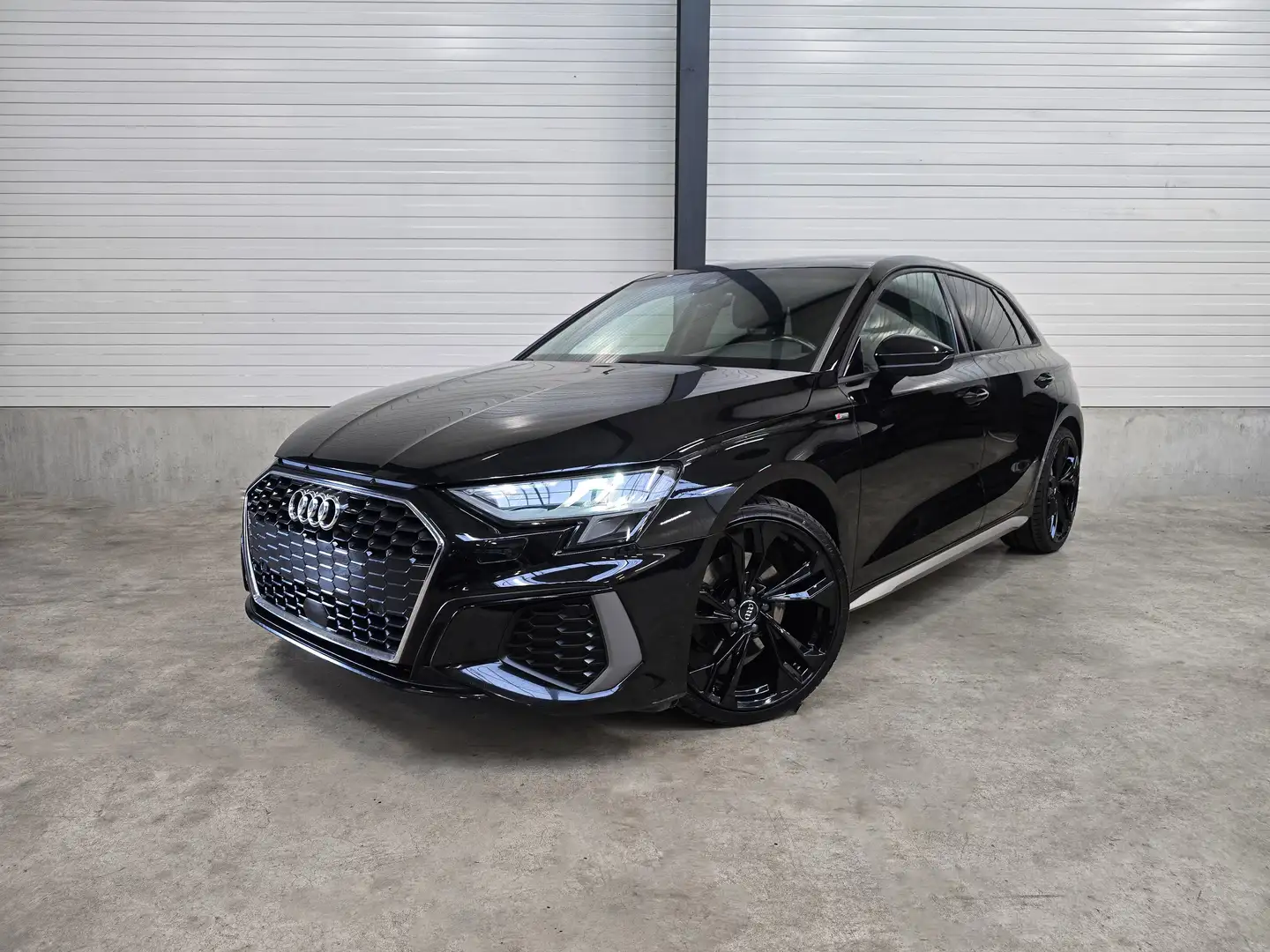 Audi A3 ✖️AUTO | S-LINE | APPLE CARPLAY | TVA ✔️ Noir - 1