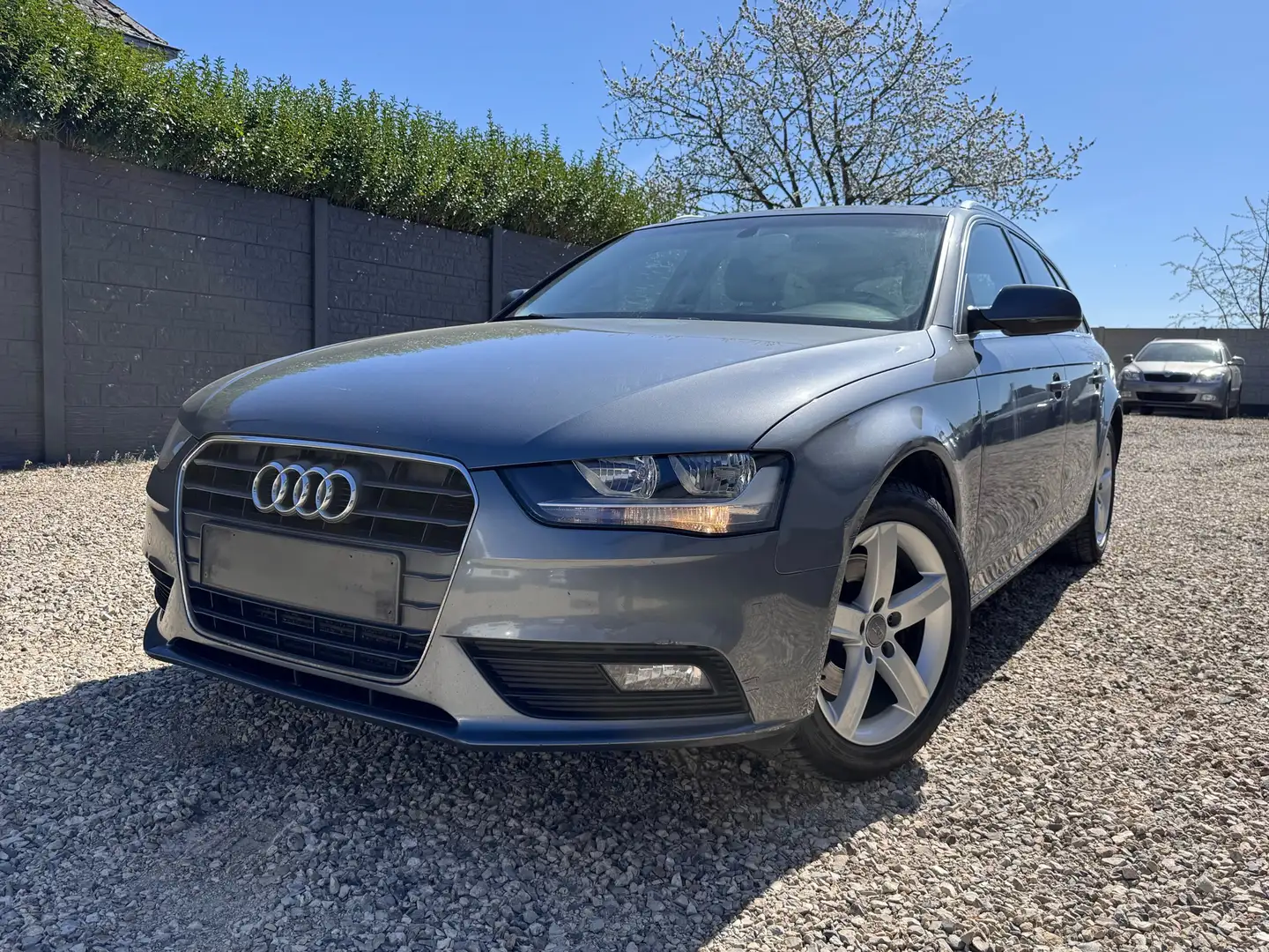 Audi A4 Avant 2.0 TDi - 1