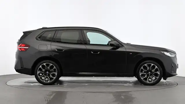 BMW X3 view 7