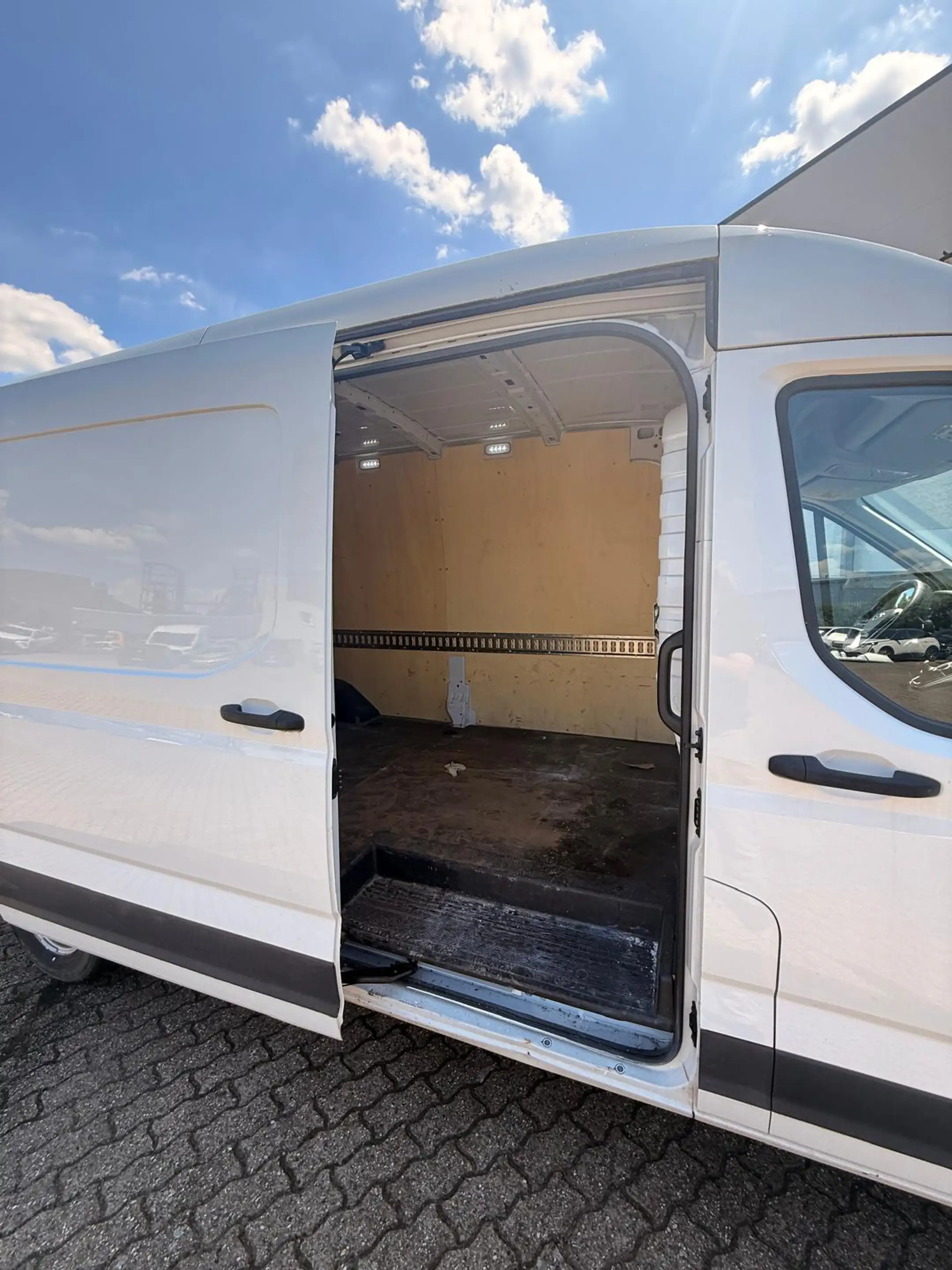 Maxus Deliver 9 Deliver 9 2.0 Fahrgestell L3 BASE — photo 8