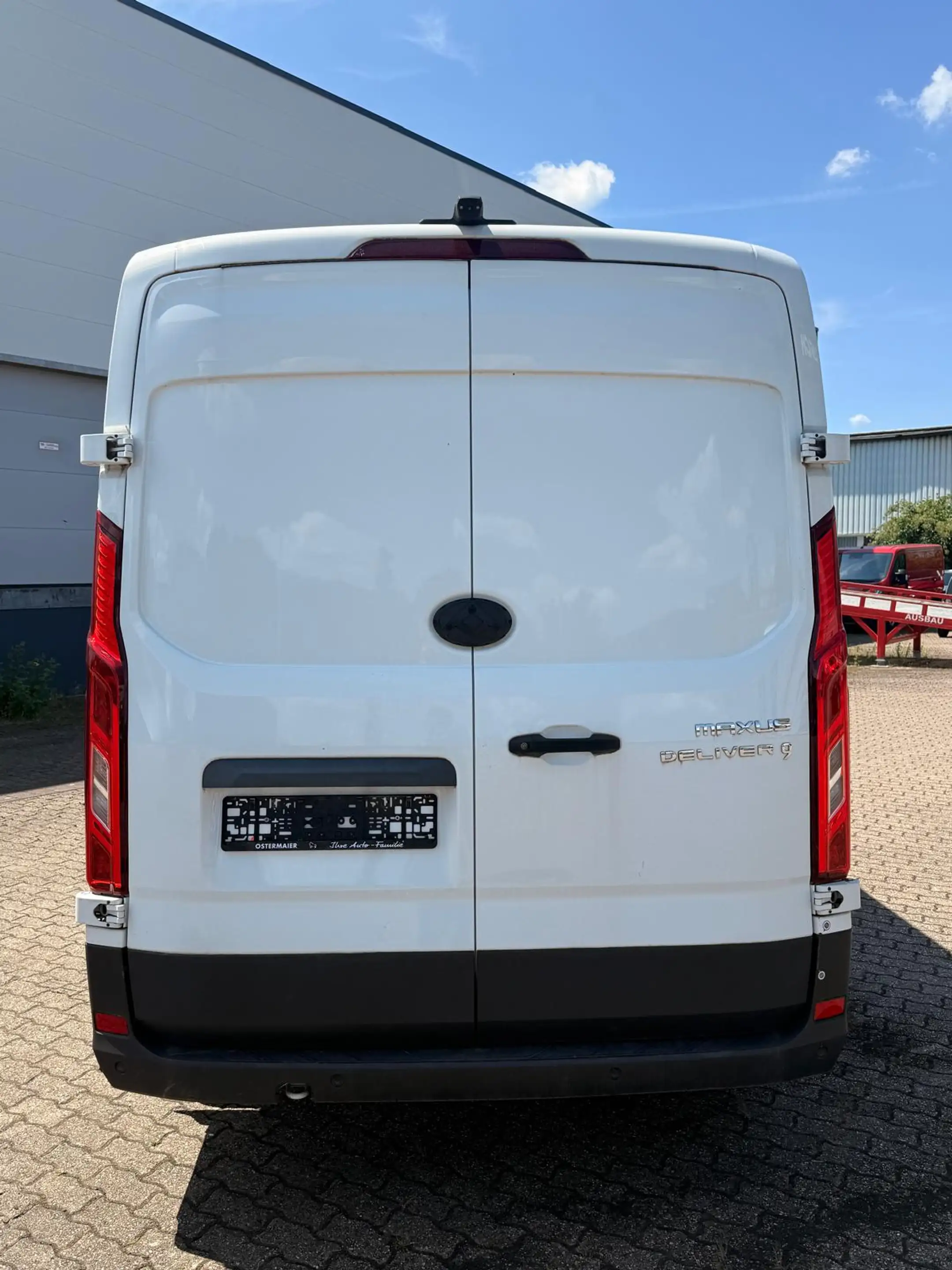 Maxus Deliver 9 Deliver 9 2.0 Fahrgestell L3 BASE — photo 6