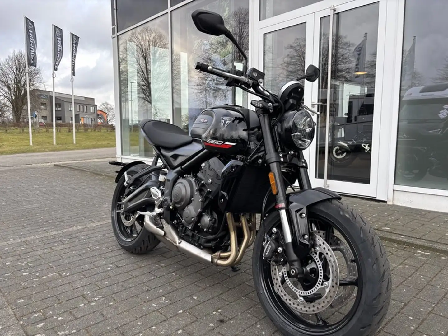 Triumph Trident 660 A2-Kompatibel+Tempomat+Shift-Assist Negru - 2