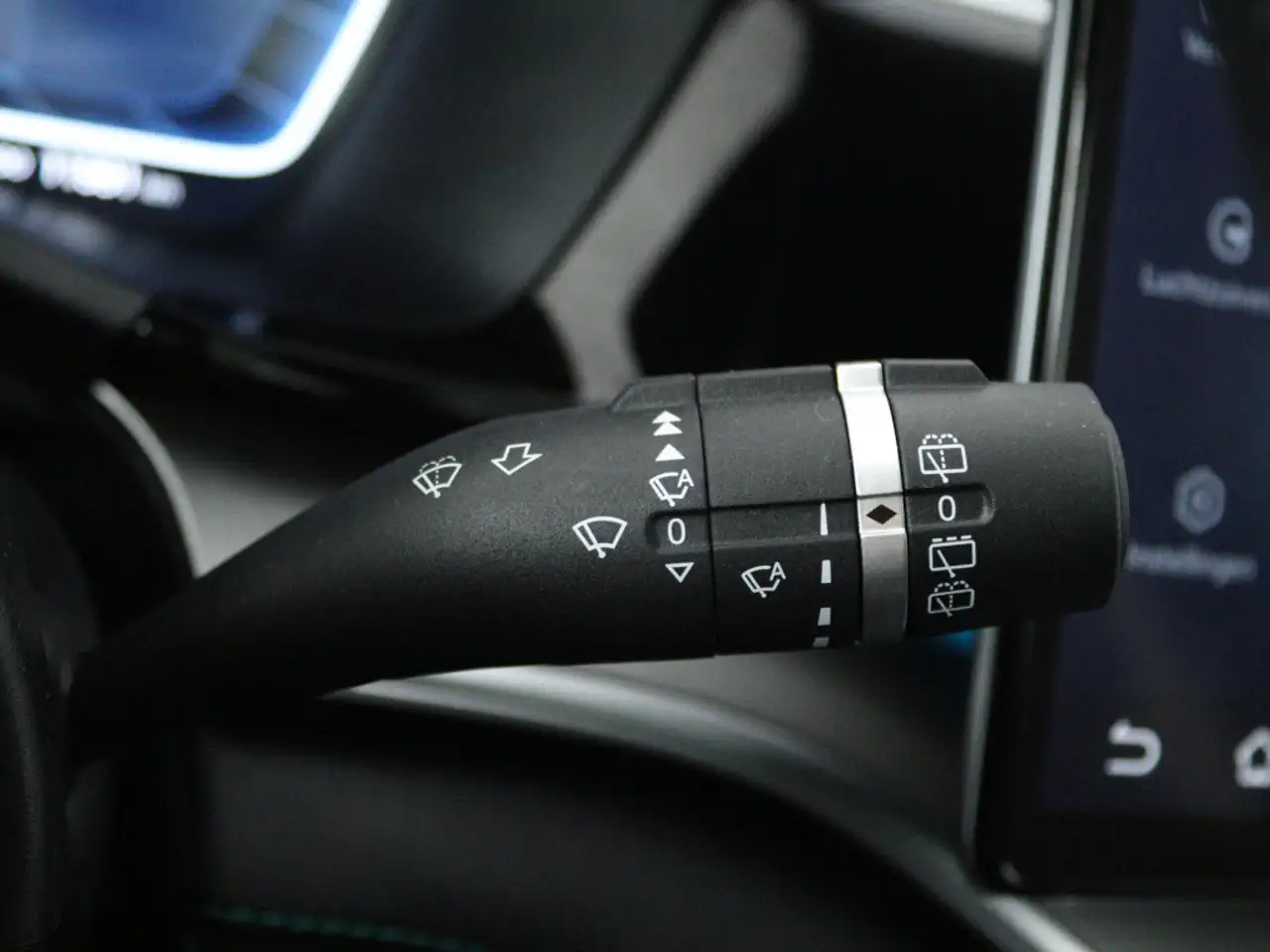 BYD Seal U 1.5 DM-i FWD Boost | Inclusief € 3000,- ACTIE | 10 8