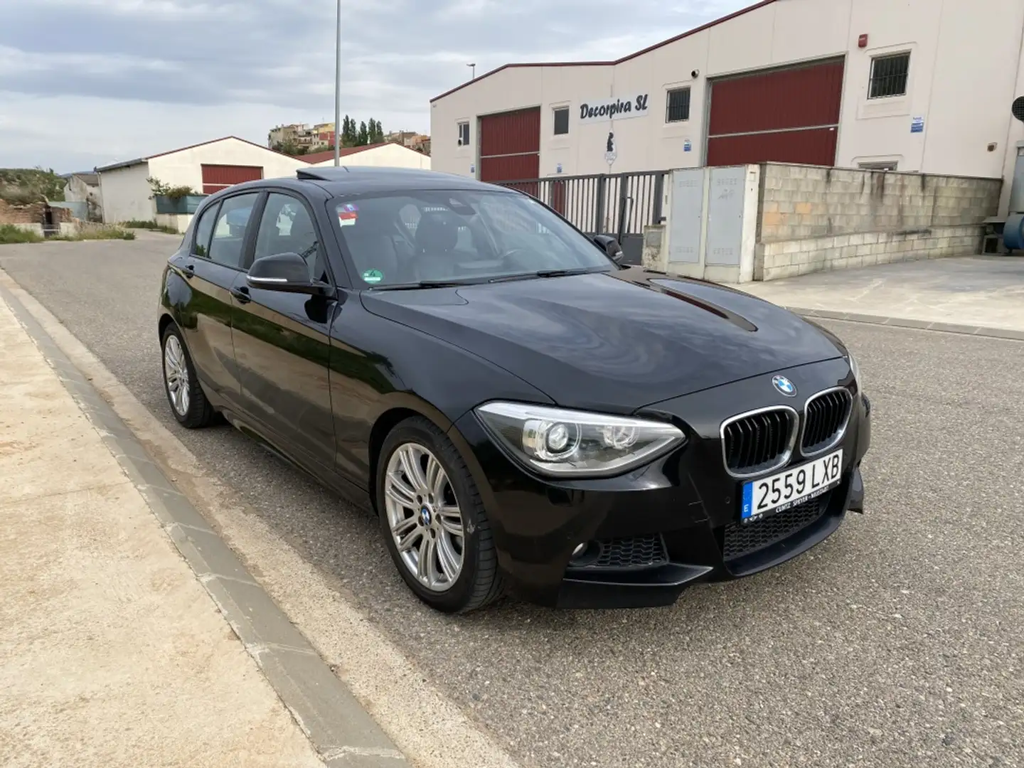 BMW 120 120d Sport Schwarz - 1